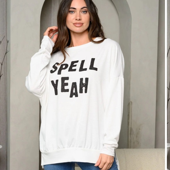 Sweaters - Long Graphic Polluver